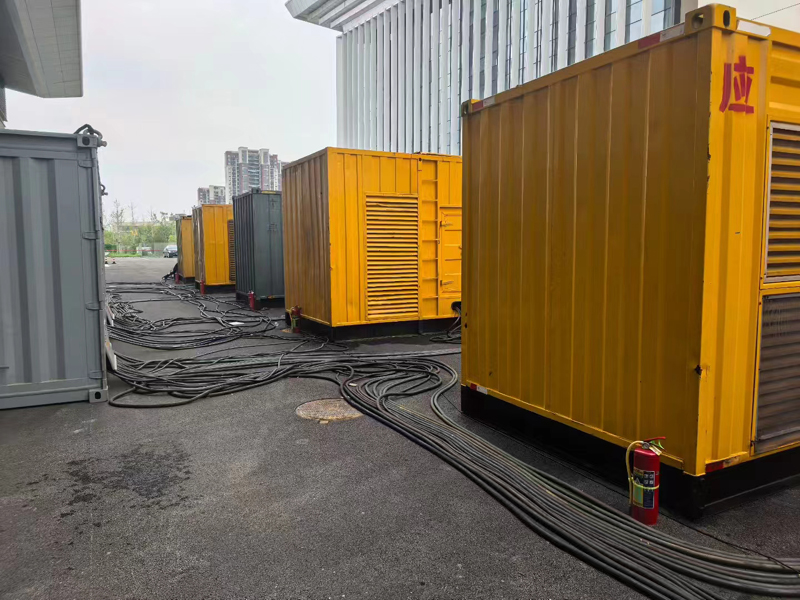 火炬开发区街道不同季节柴油发电机组保养有哪些注意事项？